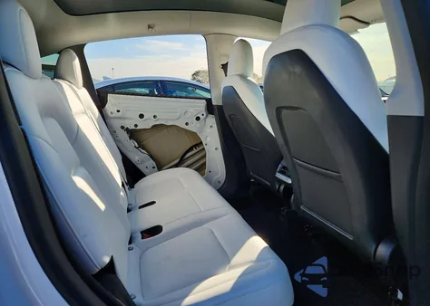 2023 Tesla Model Y z USA, uszkodzony, nr VIN 7SAYGDEE9PF614408